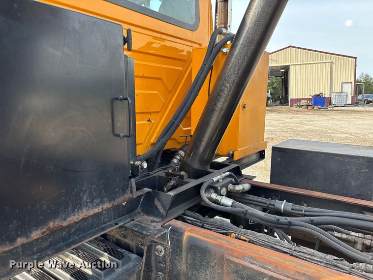image for item DZ4538 2011 International WorkStar 7500 dump truck