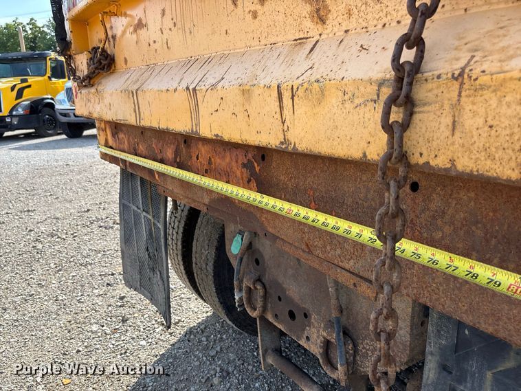 image for item DZ4538 2011 International WorkStar 7500 dump truck