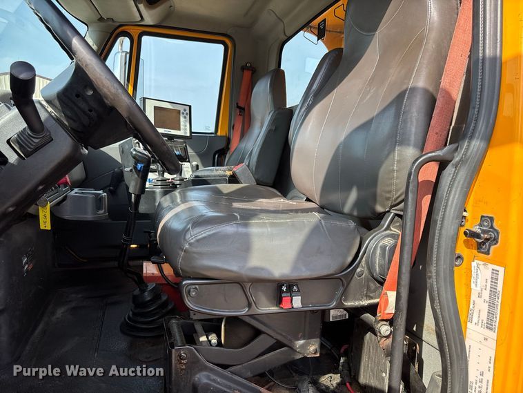 image for item DZ4538 2011 International WorkStar 7500 dump truck