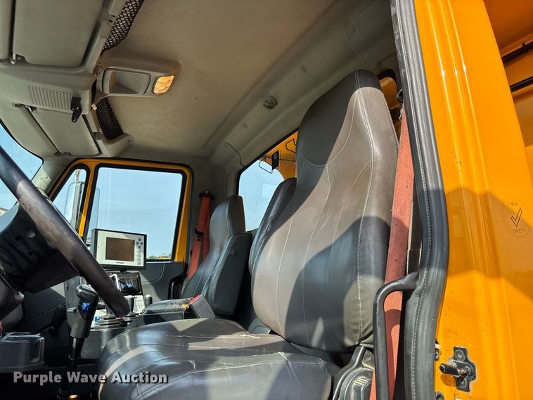 image for item DZ4538 2011 International WorkStar 7500 dump truck