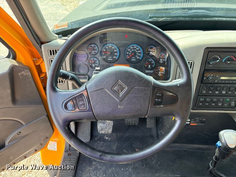 image for item DZ4538 2011 International WorkStar 7500 dump truck