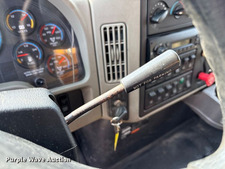 image for item DZ4538 2011 International WorkStar 7500 dump truck