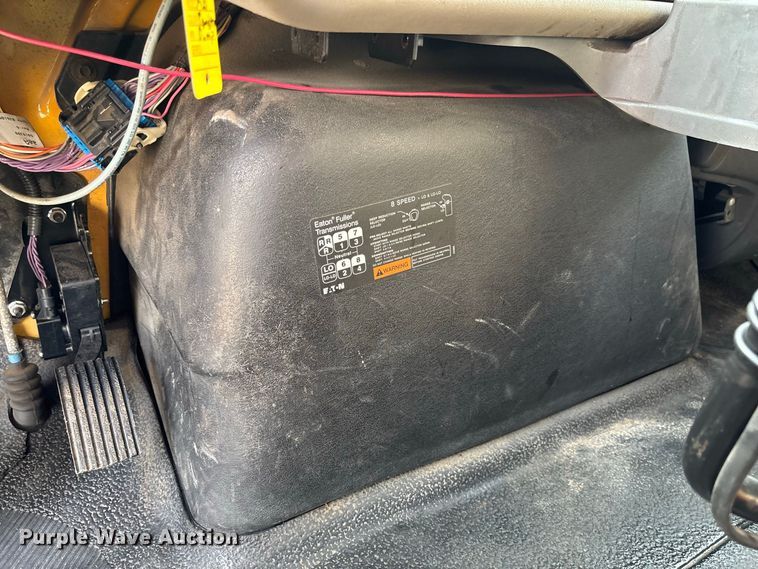 image for item DZ4538 2011 International WorkStar 7500 dump truck