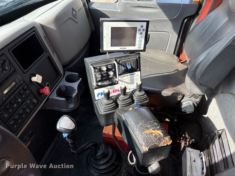 image for item DZ4538 2011 International WorkStar 7500 dump truck