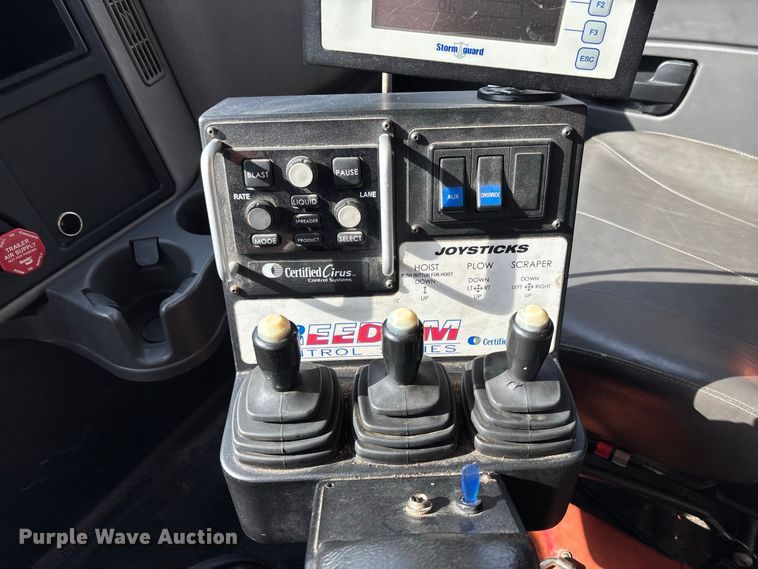image for item DZ4538 2011 International WorkStar 7500 dump truck