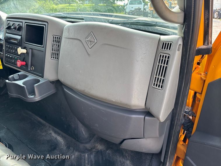image for item DZ4538 2011 International WorkStar 7500 dump truck