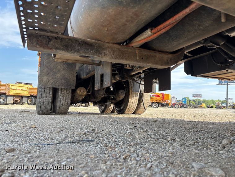 image for item DZ4538 2011 International WorkStar 7500 dump truck