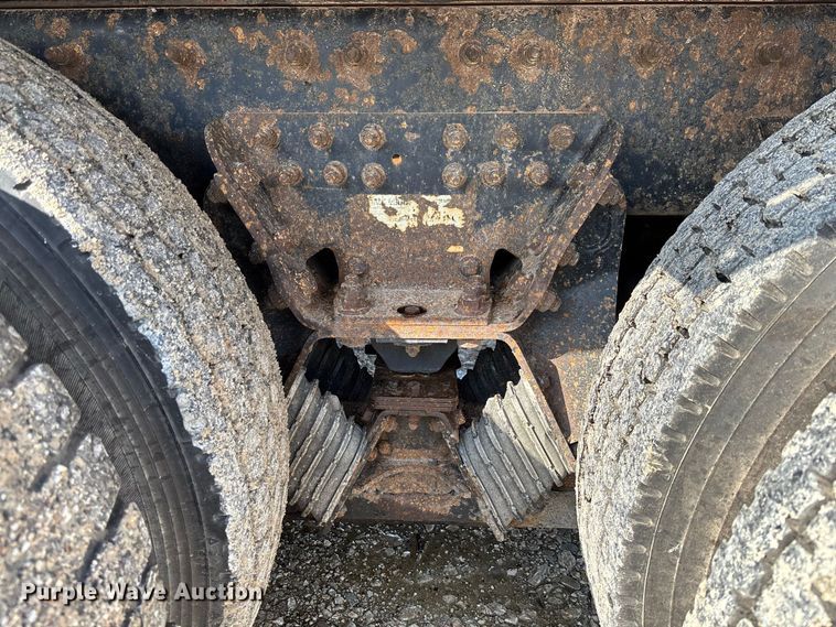 image for item DZ4538 2011 International WorkStar 7500 dump truck
