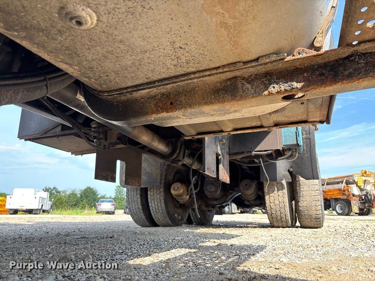 image for item DZ4538 2011 International WorkStar 7500 dump truck