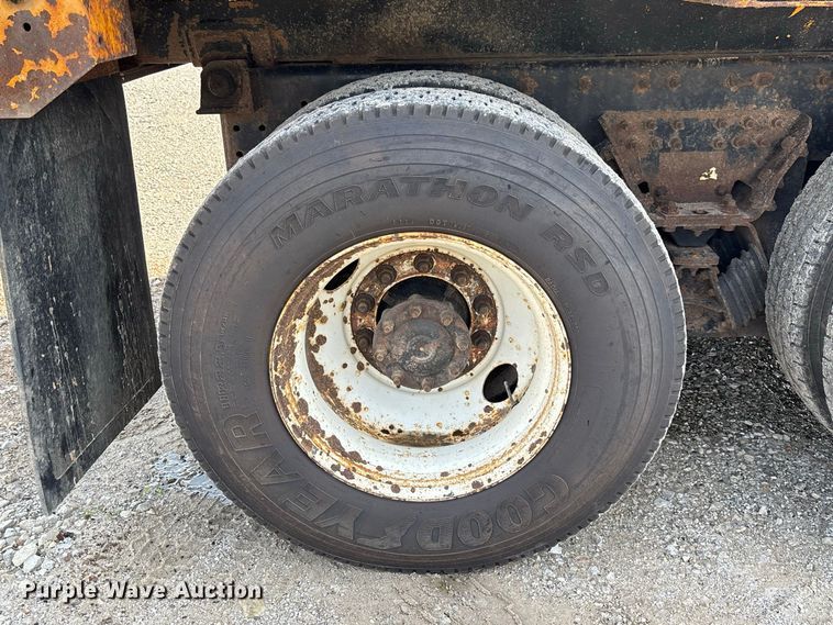 image for item DZ4538 2011 International WorkStar 7500 dump truck