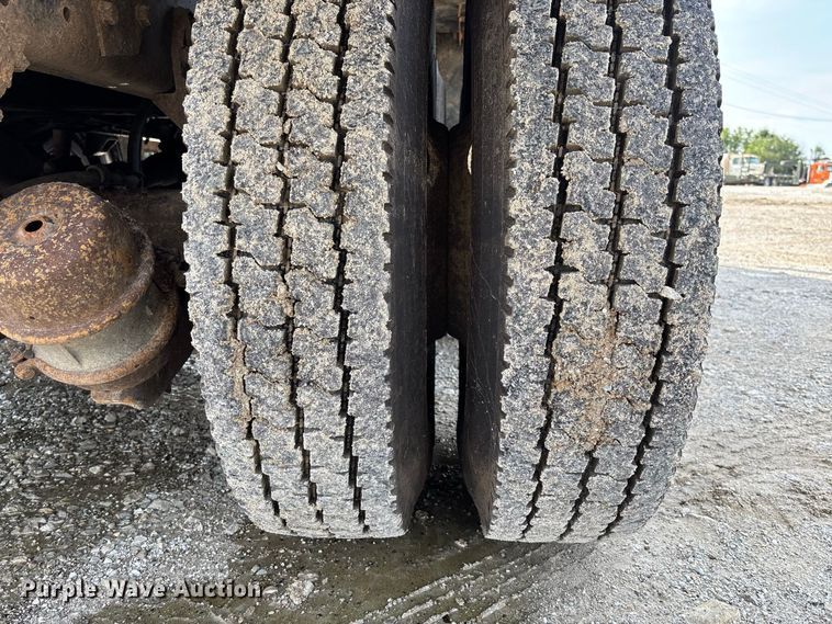 image for item DZ4538 2011 International WorkStar 7500 dump truck