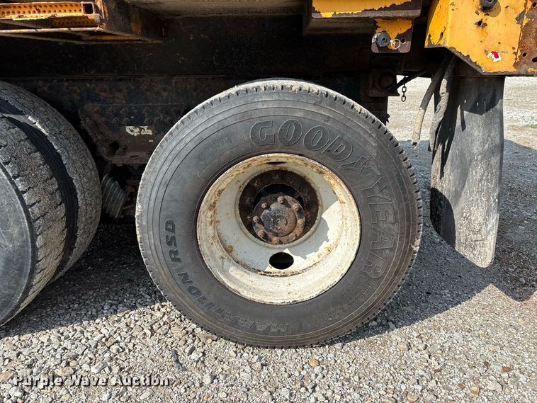 image for item DZ4538 2011 International WorkStar 7500 dump truck