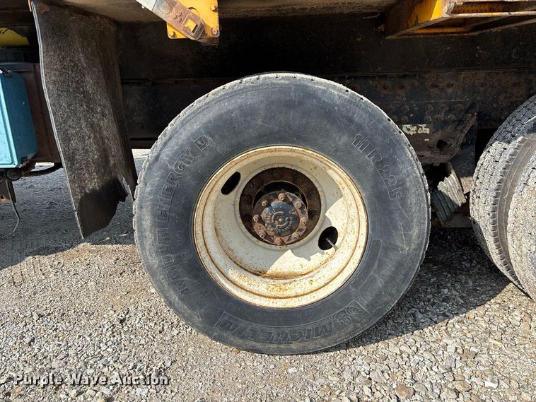 image for item DZ4538 2011 International WorkStar 7500 dump truck