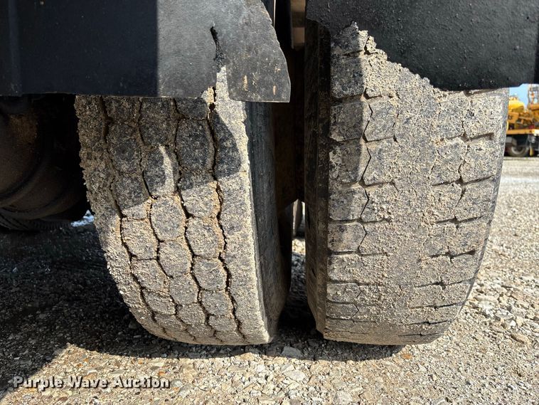 image for item DZ4538 2011 International WorkStar 7500 dump truck