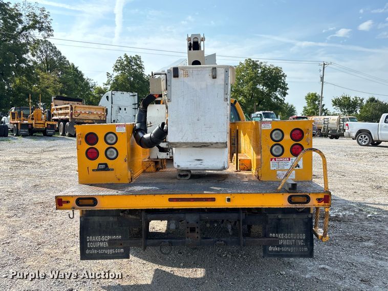 image for item DZ4539 2009 Ford F550 Super Duty bucket truck