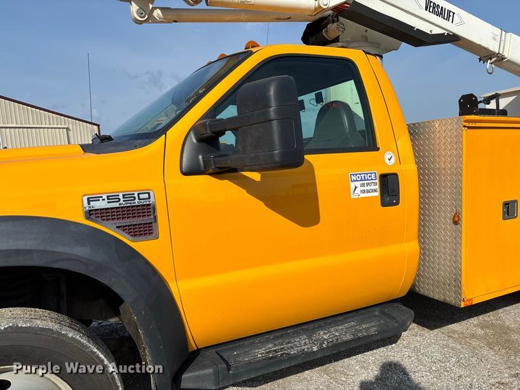 image for item DZ4539 2009 Ford F550 Super Duty bucket truck