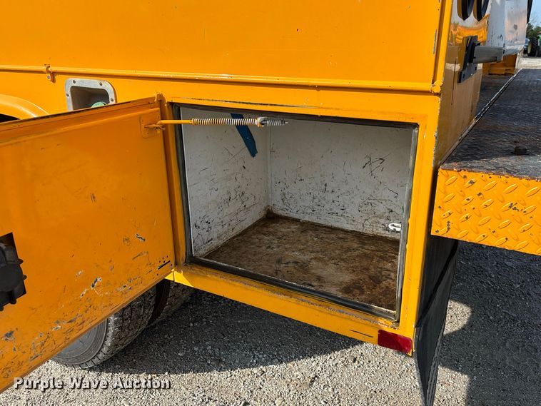 image for item DZ4539 2009 Ford F550 Super Duty bucket truck