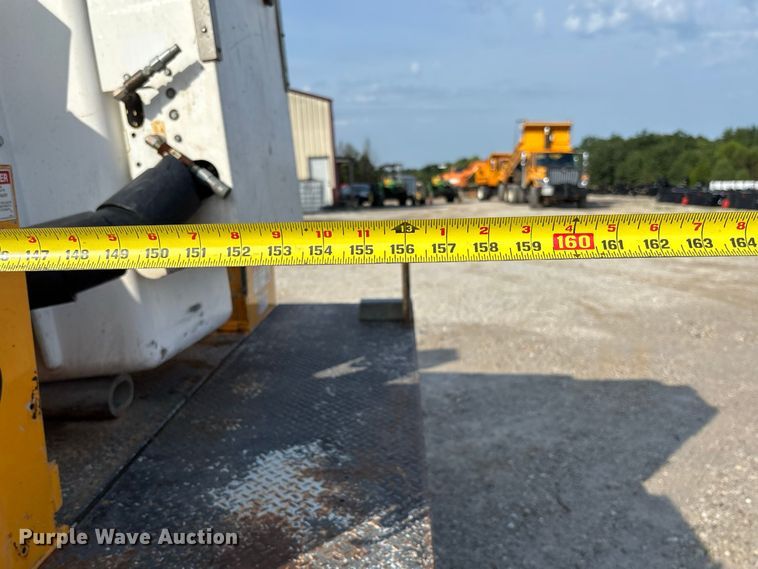 image for item DZ4539 2009 Ford F550 Super Duty bucket truck