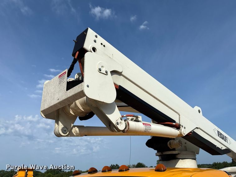 image for item DZ4539 2009 Ford F550 Super Duty bucket truck
