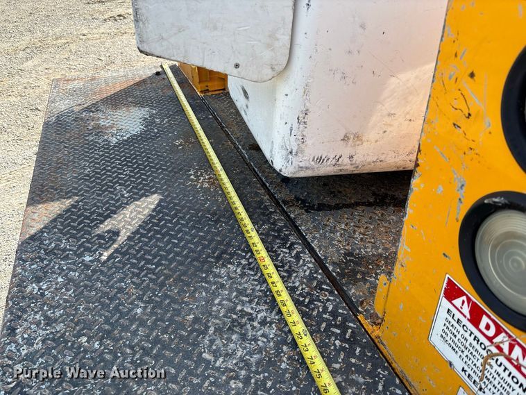 image for item DZ4539 2009 Ford F550 Super Duty bucket truck