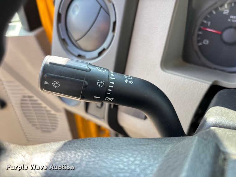 image for item DZ4539 2009 Ford F550 Super Duty bucket truck