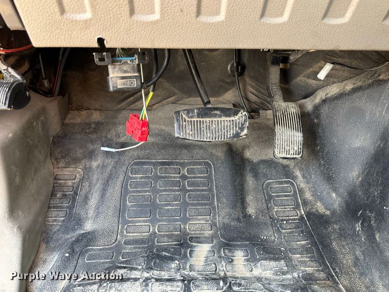 image for item DZ4539 2009 Ford F550 Super Duty bucket truck