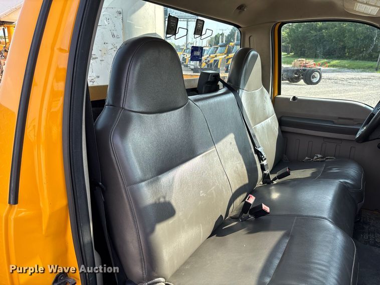 image for item DZ4539 2009 Ford F550 Super Duty bucket truck