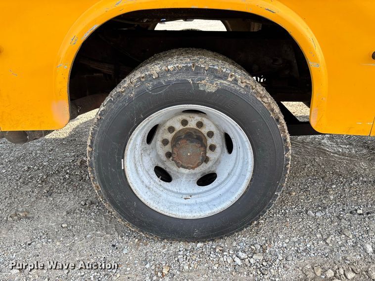 image for item DZ4539 2009 Ford F550 Super Duty bucket truck