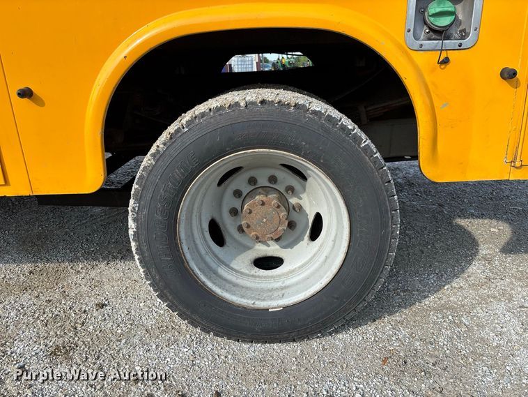 image for item DZ4539 2009 Ford F550 Super Duty bucket truck