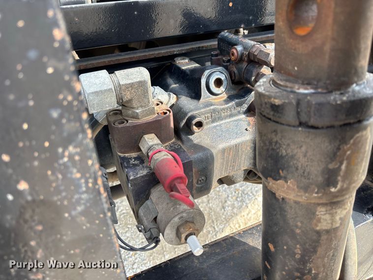 image for item DZ4542 2005 International 7400 dump truck