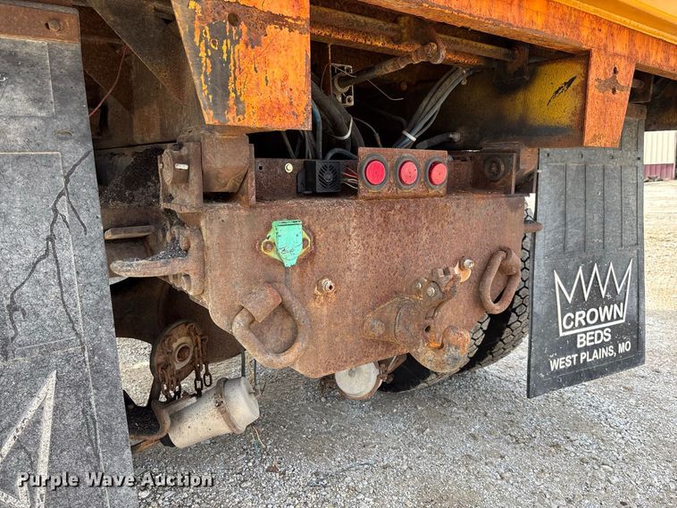 image for item DZ4542 2005 International 7400 dump truck