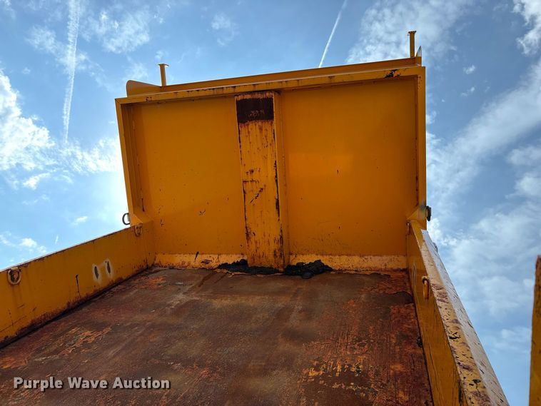 image for item DZ4542 2005 International 7400 dump truck