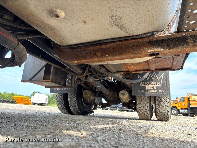 image for item DZ4542 2005 International 7400 dump truck