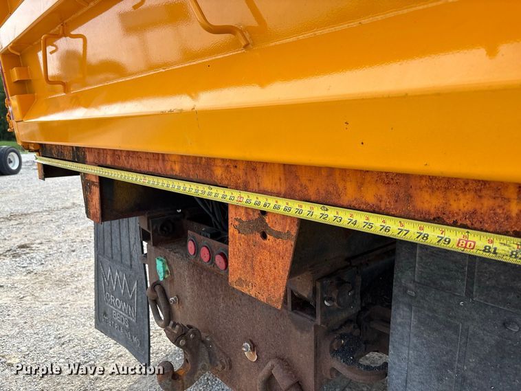 image for item DZ4542 2005 International 7400 dump truck