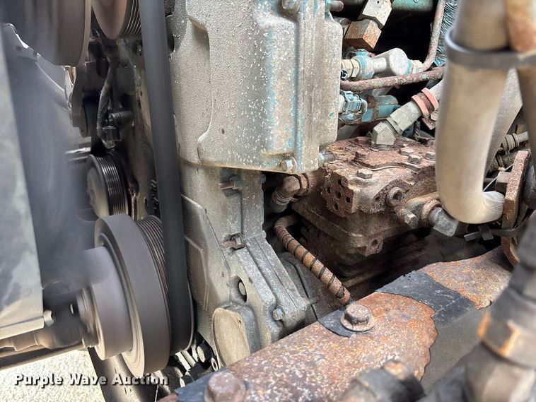 image for item DZ4542 2005 International 7400 dump truck