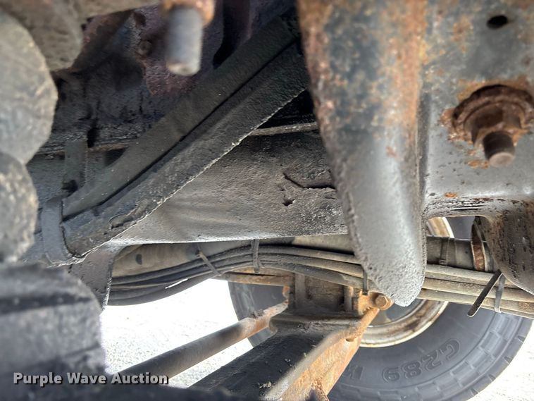 image for item DZ4542 2005 International 7400 dump truck