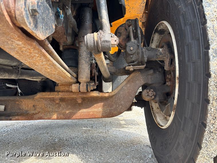 image for item DZ4542 2005 International 7400 dump truck