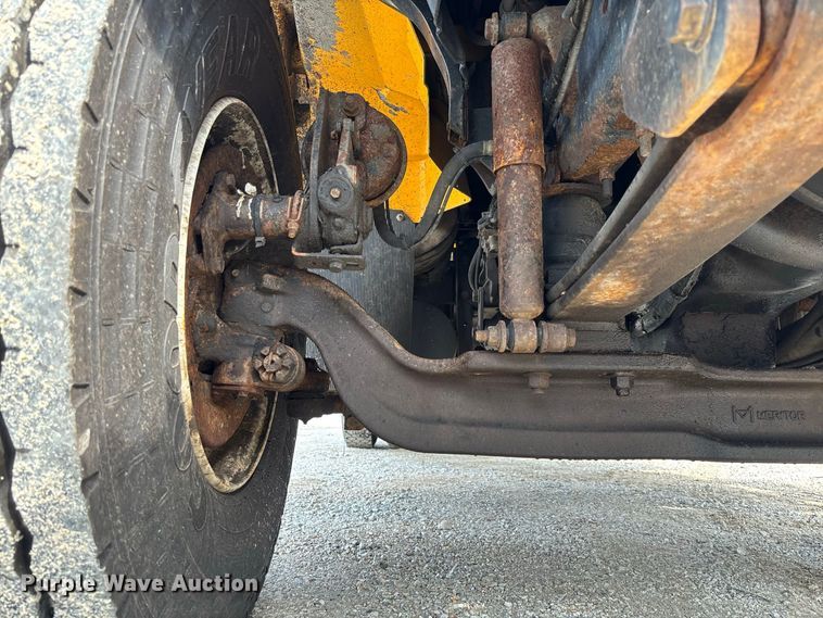 image for item DZ4542 2005 International 7400 dump truck