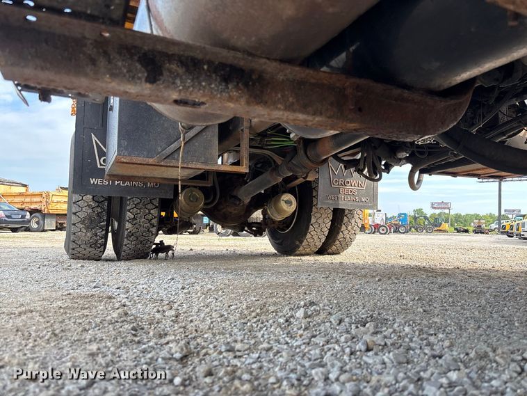 image for item DZ4542 2005 International 7400 dump truck