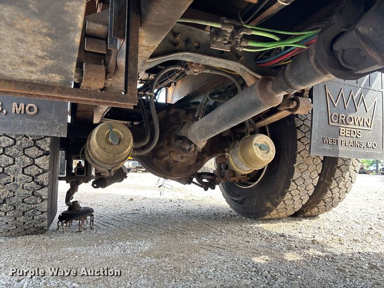 image for item DZ4542 2005 International 7400 dump truck