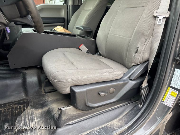 image for item DZ4553 2020 Ford F150 XL Police Responder Crew Cab pickup truck