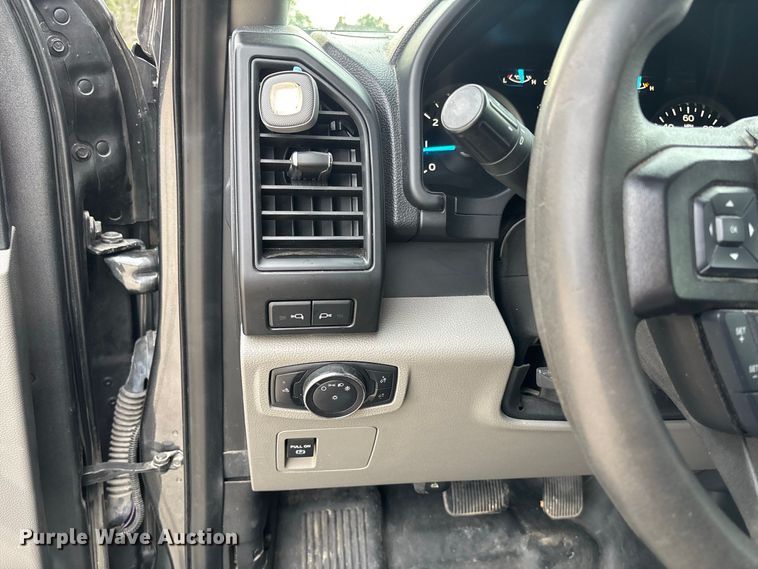 image for item DZ4553 2020 Ford F150 XL Police Responder Crew Cab pickup truck