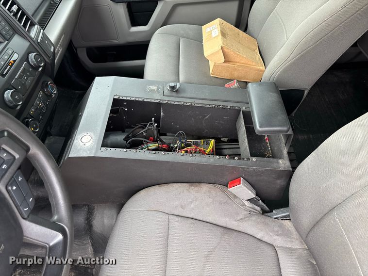 image for item DZ4553 2020 Ford F150 XL Police Responder Crew Cab pickup truck