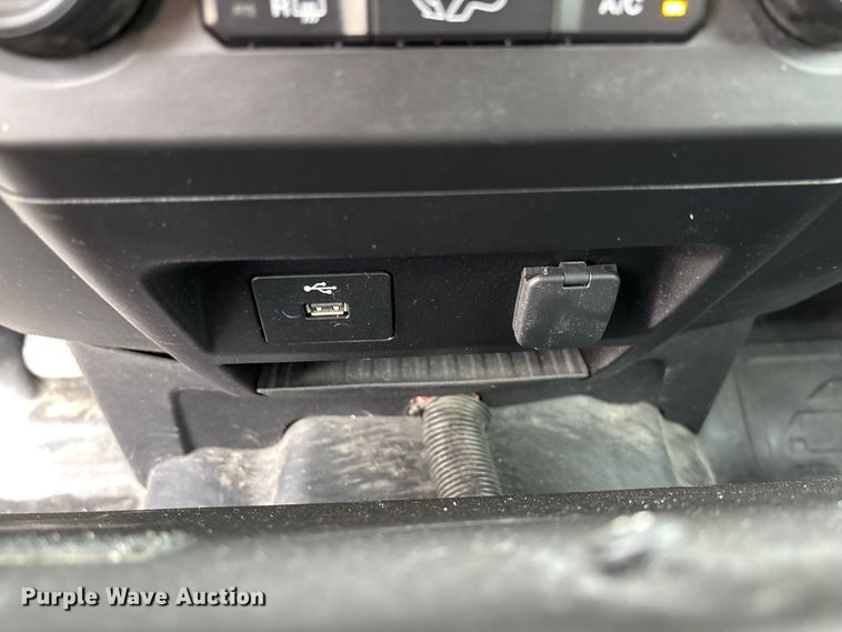 image for item DZ4553 2020 Ford F150 XL Police Responder Crew Cab pickup truck