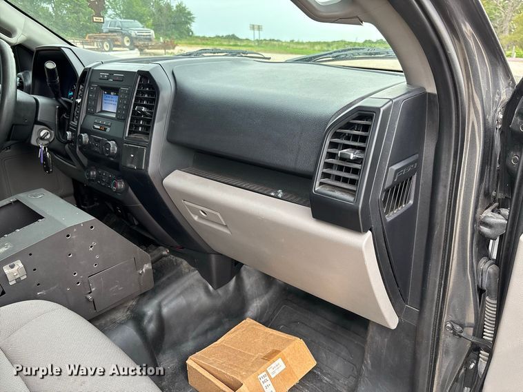 image for item DZ4553 2020 Ford F150 XL Police Responder Crew Cab pickup truck