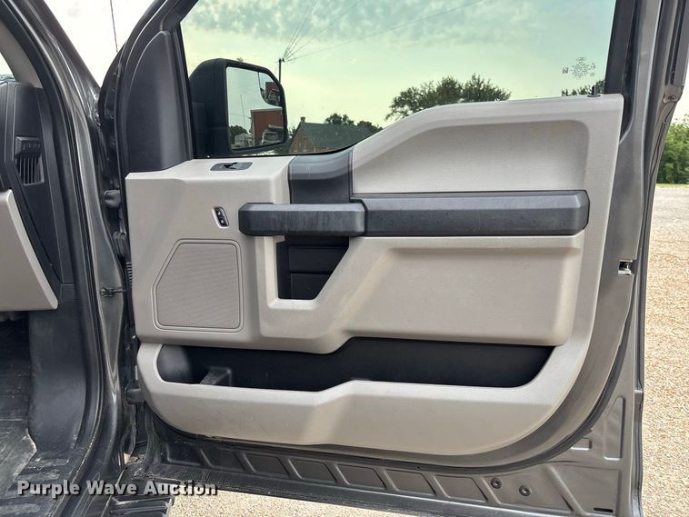 image for item DZ4553 2020 Ford F150 XL Police Responder Crew Cab pickup truck