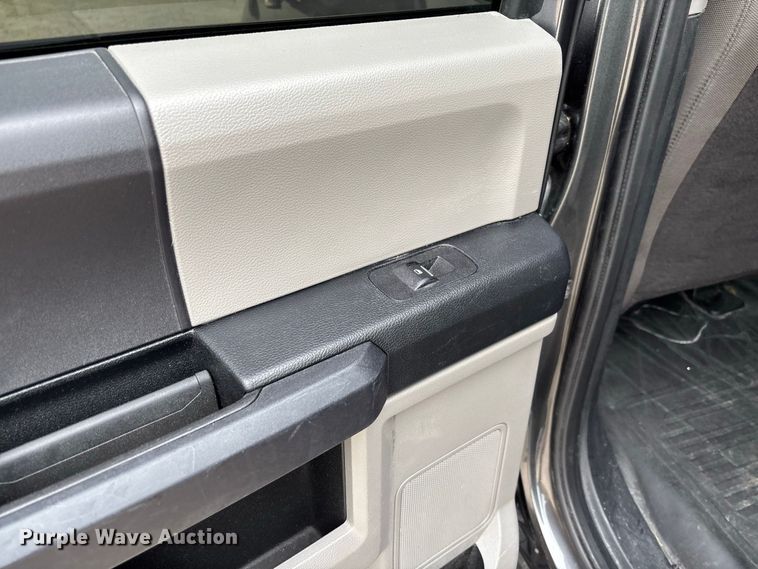 image for item DZ4553 2020 Ford F150 XL Police Responder Crew Cab pickup truck