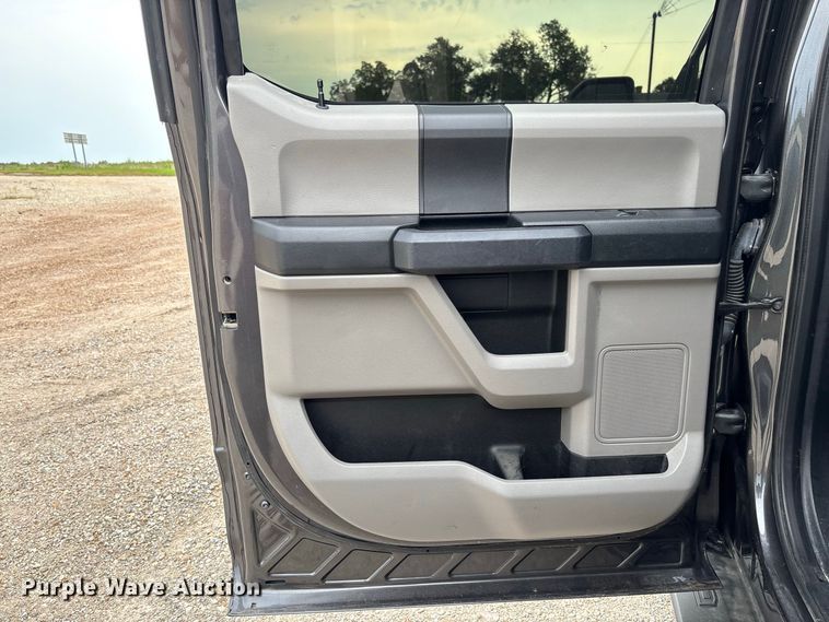 image for item DZ4553 2020 Ford F150 XL Police Responder Crew Cab pickup truck