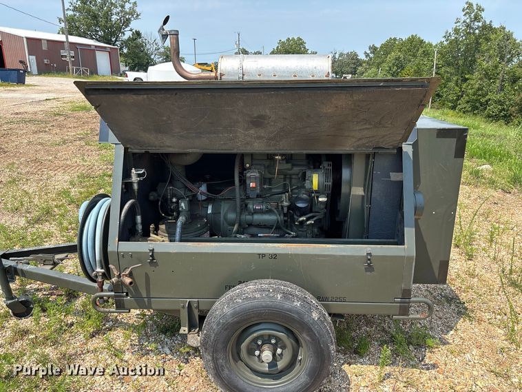 image for item DZ4558 1987 Davey Compressor Co 11M125RPDQ air compressor