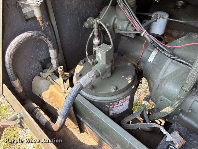 image for item DZ4558 1987 Davey Compressor Co 11M125RPDQ air compressor